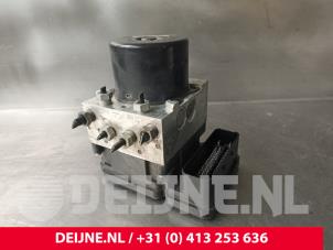 Volvo V60 ABS pump O189772 photo 2