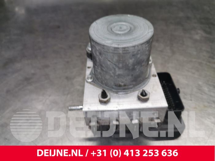Mercedes Sprinter ABS pump O189896