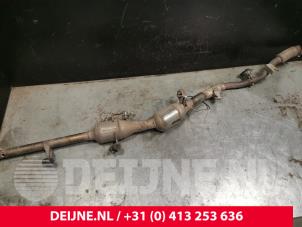 Opel Vivaro Katalysator O189951 foto 2