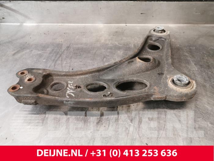 Opel Vivaro Draagarm onder links-voor O189992