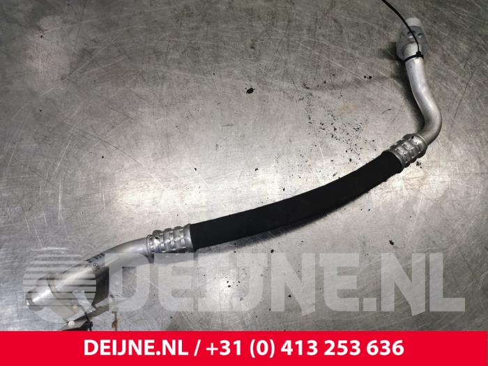 Mercedes Sprinter Air conditioning line O190046