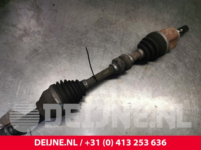 Nissan NV200 Front drive shaft, left O190055