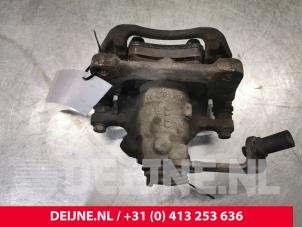 Opel Vivaro Remklauw (Tang) links-achter O190130 foto 3