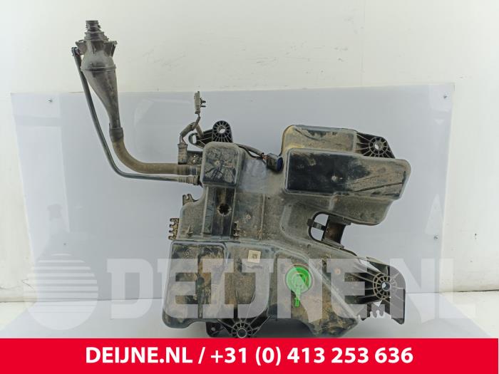 Opel Vivaro Adblue tank O190100