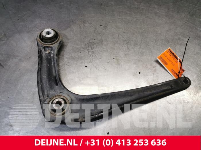 Opel Vivaro Querlenker unten rechts vorne O190114