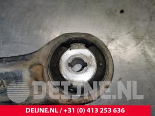Opel Vivaro Draagarm onder rechts-voor O190114 foto 3