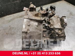 Opel Vivaro Getriebe O190151 foto 2
