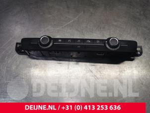Opel Vivaro Kachel Bedieningspaneel O190120 foto 2