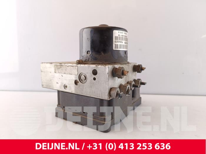 ABS Pomp van een Volvo XC90 I 2.9 T6 24V 2004