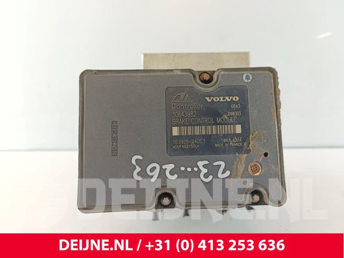 ABS Pomp van een Volvo XC90 I 2.9 T6 24V 2004