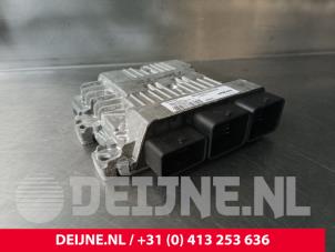 Volvo V70 Engine management computer O190737 photo 2