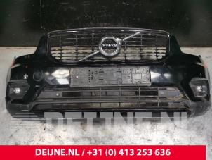 Gebruikte Voorbumper Volvo XC40 (XZ) 2.0 T4 Geartronic 16V Prijs € 950,00 Margeregeling aangeboden door van Deijne Onderdelen Uden B.V.