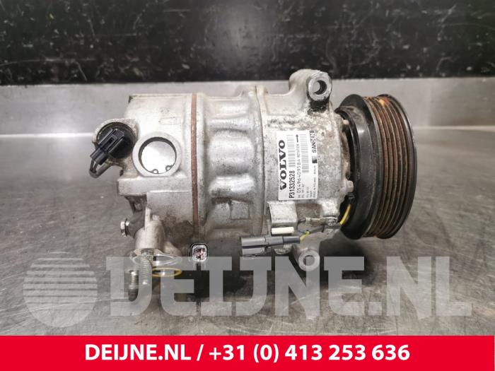 Volvo V60 Klimapumpe O190977