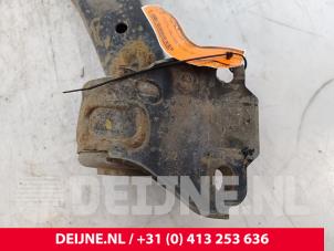 Volvo V60 Front lower wishbone, left O190986 photo 2