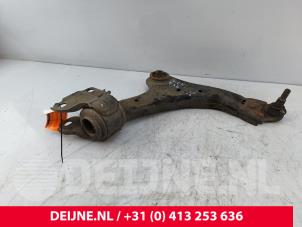 Volvo V60 Front lower wishbone, right O190987 photo 2