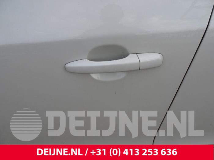 Deurgreep 4Deurs links-voor van een Volvo V60 I (FW/GW) 2.0 D2 16V 2015