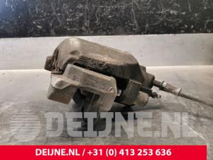 Volvo V40 Front brake calliper, left O191232 photo 2