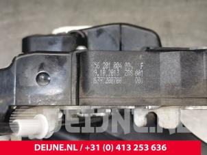Mercedes Vito Deurslot Mechaniek 2Deurs links O191497 foto 3