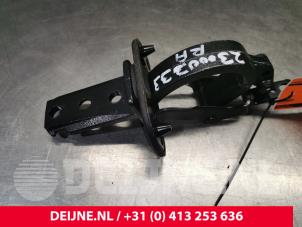 Volvo V70 Scharnier Heckklappe O191543 foto 2