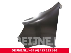 Nieuwe Voorscherm links Renault Master Prijs € 180,29 Inclusief btw aangeboden door van Deijne Onderdelen Uden B.V.