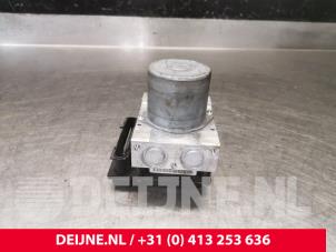 Gebruikte ABS Pomp Mercedes Sprinter 5t (906.15/906.25) 515 CDI 16V Prijs € 181,50 Inclusief btw aangeboden door van Deijne Onderdelen Uden B.V.