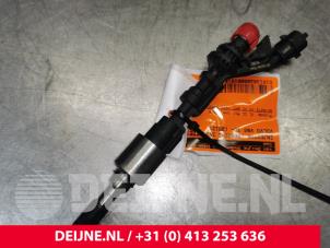 Gebruikte Injector (benzine injectie) Volvo V60 I (FW/GW) 1.6 T3 16V Prijs € 75,00 Margeregeling aangeboden door van Deijne Onderdelen Uden B.V.