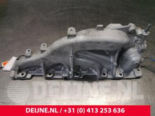 Opel Vivaro Intake manifold O191656 photo 3
