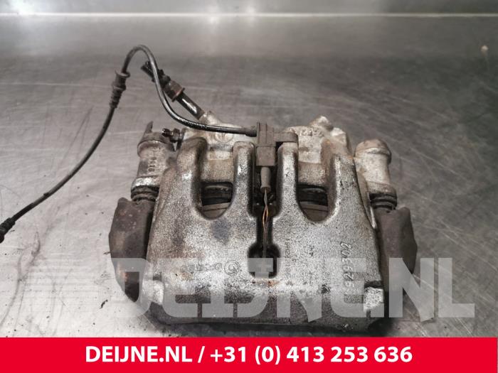 Mercedes Sprinter Remklauw (Tang) links-voor O191615