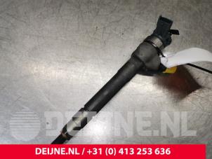 Opel Vivaro Einspritzdüse (Diesel) O191660 foto 2
