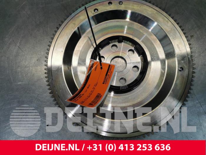Gebruikte Starterkrans Volvo XC60 I (DZ) 2.0 T5 16V Prijs € 50,00 Margeregeling aangeboden door van Deijne Onderdelen Uden B.V.