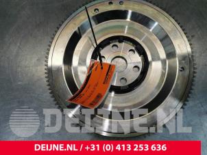 Gebruikte Starterkrans Volvo XC60 I (DZ) 2.0 T5 16V Prijs € 50,00 Margeregeling aangeboden door van Deijne Onderdelen Uden B.V.