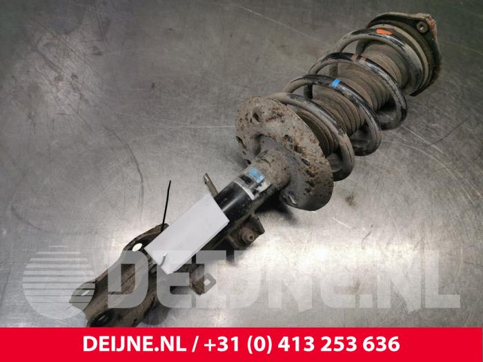 Mercedes Vito Schokdemperpoot links-voor O191821
