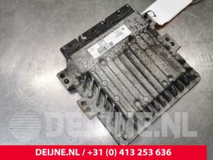 Renault Master Computer Motormanagement O191896 foto 2