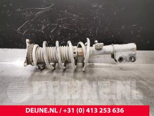 Opel Vivaro Stoßdämpferstrebe rechts vorne O191970 foto 2