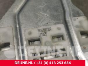 Peugeot Partner Window mechanism 2-door, front right O192183 photo 3