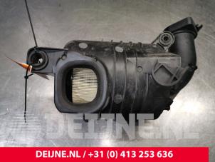 Volkswagen Caddy Air box O192621 photo 2