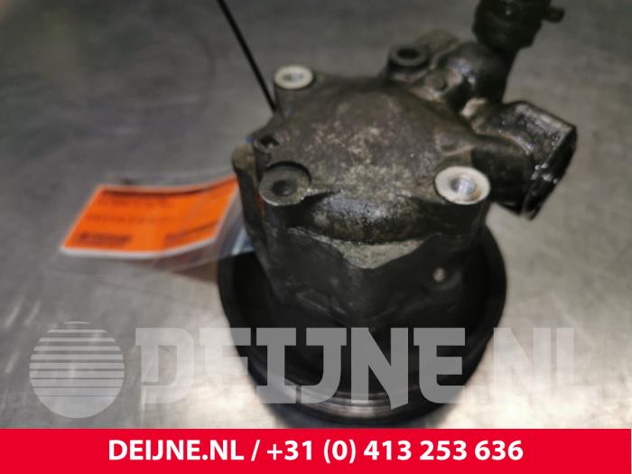 Gebruikte Servopomp Opel Movano 2.3 CDTi 16V FWD Prijs € 96,80 Inclusief btw aangeboden door van Deijne Onderdelen Uden B.V.