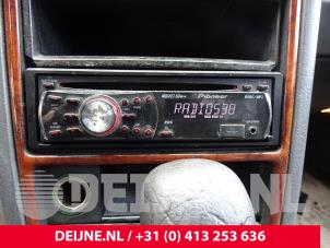 Gebruikte Radio Volvo 960 I Estate 2.5i 24V Prijs op aanvraag aangeboden door van Deijne Onderdelen Uden B.V.