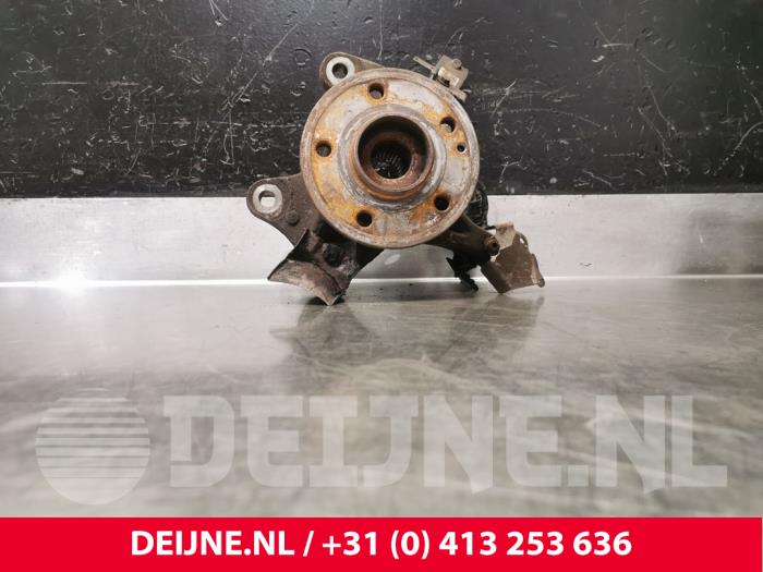 Mercedes Vito Fusee links-voor O193060