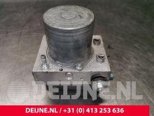 Mercedes Vito ABS Pomp O193040 foto 3