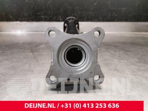 Mercedes Sprinter 4x4 front intermediate driveshaft O9990001964 photo 2