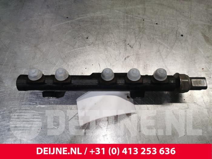 Galerij (Injectie) van een Ford Transit Connect (PJ2) 1.6 TDCi 16V 75 2015