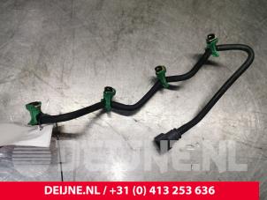 Ford Transit Connect Brandstof retourleiding O193153 foto 2