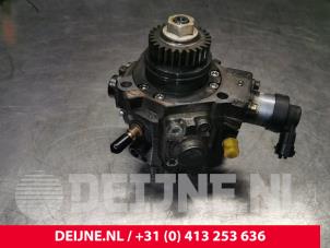 Renault Trafic Brandstofpomp Mechanisch O193186 foto 2