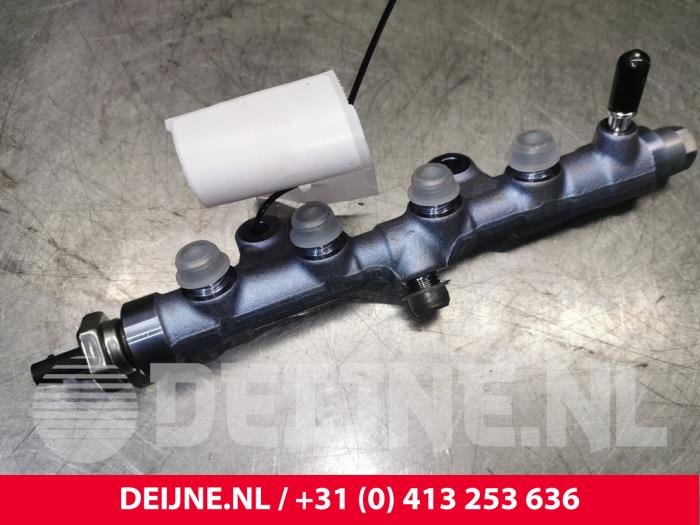 Peugeot Expert Einspritzdüse (Einspritzer) O193197
