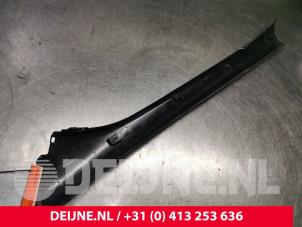 Iveco New Daily A-stijl Afdekkap links O193294 foto 2