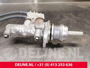 Mercedes Vito Master cylinder O193345 photo 2