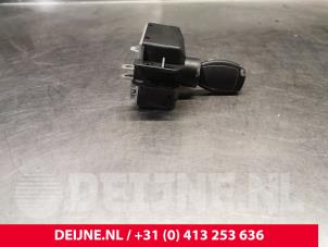 Mercedes Vito Ignition lock + key O193348 photo 3