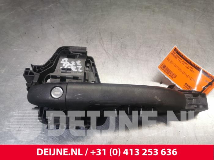 Mercedes Vito Door handle 2-door, left O193356