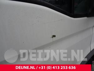 Iveco Daily Portier 4Deurs rechts-voor O193566 foto 2